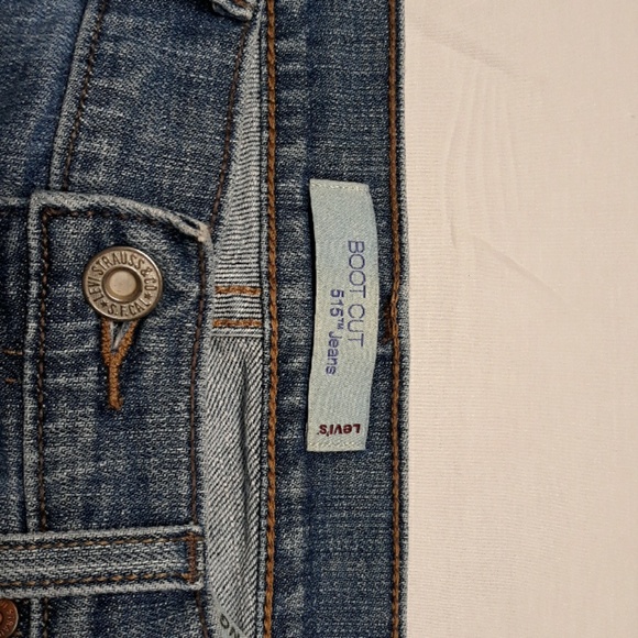 Levi's 515 Boot Cut Jeans - Picture 2 of 8